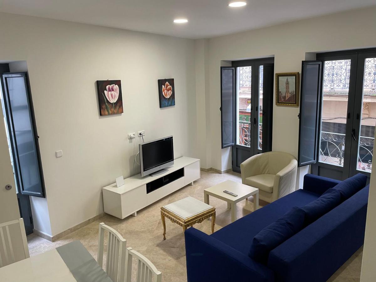 Petit Sagasta Apartamentos-Sagasta Sevilla Buitenkant foto