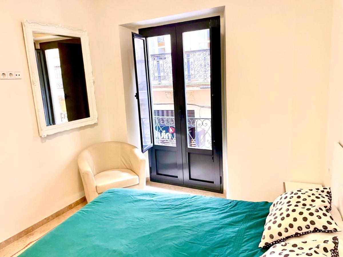 Petit Sagasta Apartamentos-Sagasta Sevilla Buitenkant foto