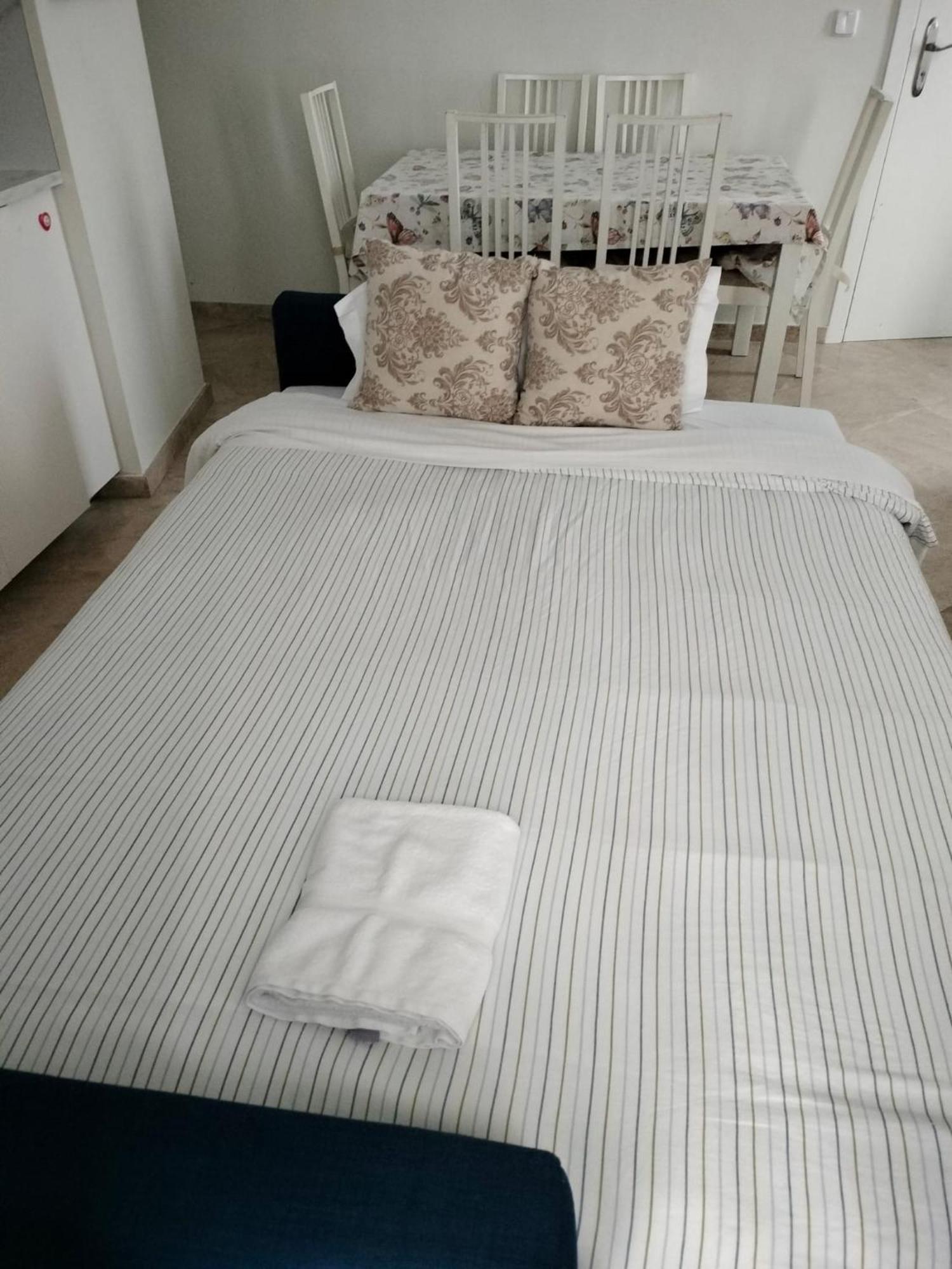 Petit Sagasta Apartamentos-Sagasta Sevilla Buitenkant foto